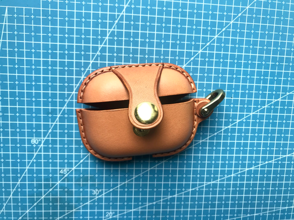 Handmade Premium Cowhide Leather Earphone Case for AirPods Pro 3/ Pro 2/ Pro/ AirPods 3/ 4, Leather AirPods Case One-piece with Buckle